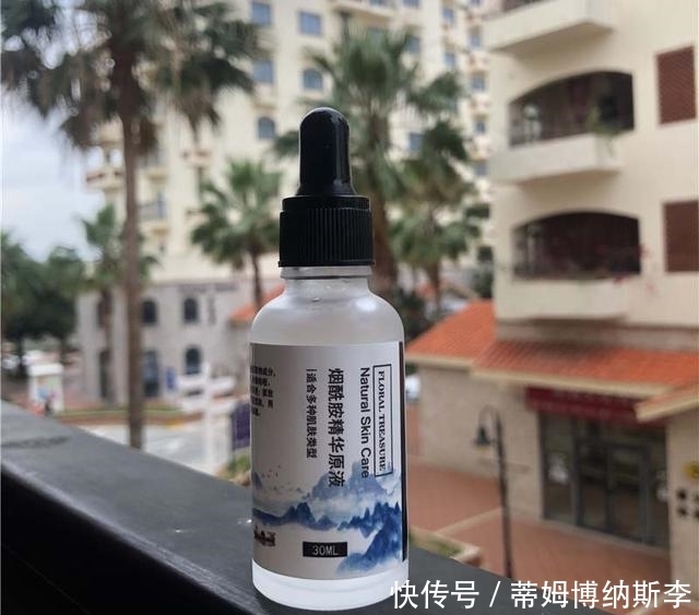  补水|最真实的热门的精华测评：美白补水抗氧，让你每天都能美美哒