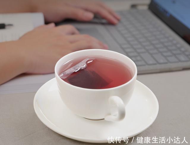 深夜|男子深夜求救，昏迷后离世，妻子悔断肠：都是我的错，就该忍忍