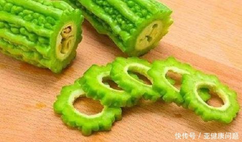 鲜肉|秋天炖排骨,别只会放萝卜块,换成“它”,汤鲜肉嫩,清热又润肺