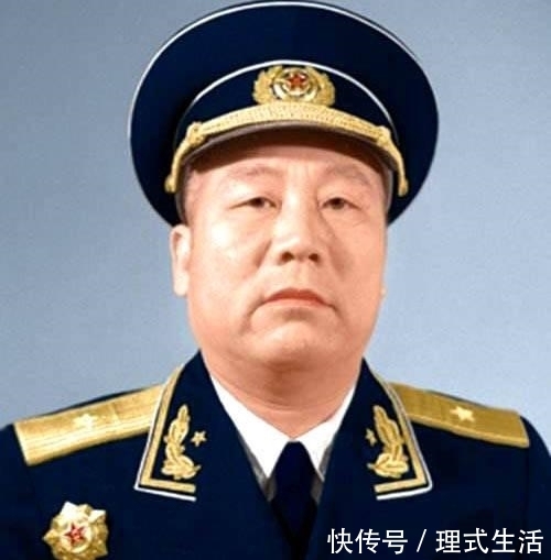  副帅|奇怪一战，上级下令：由副司令员指挥！司令员由主帅变成副帅！