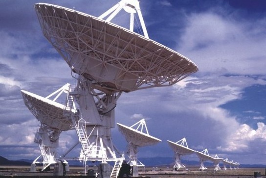  过完|日本上空出现白色球体UFO，它到底是啥网友过完2020年再来