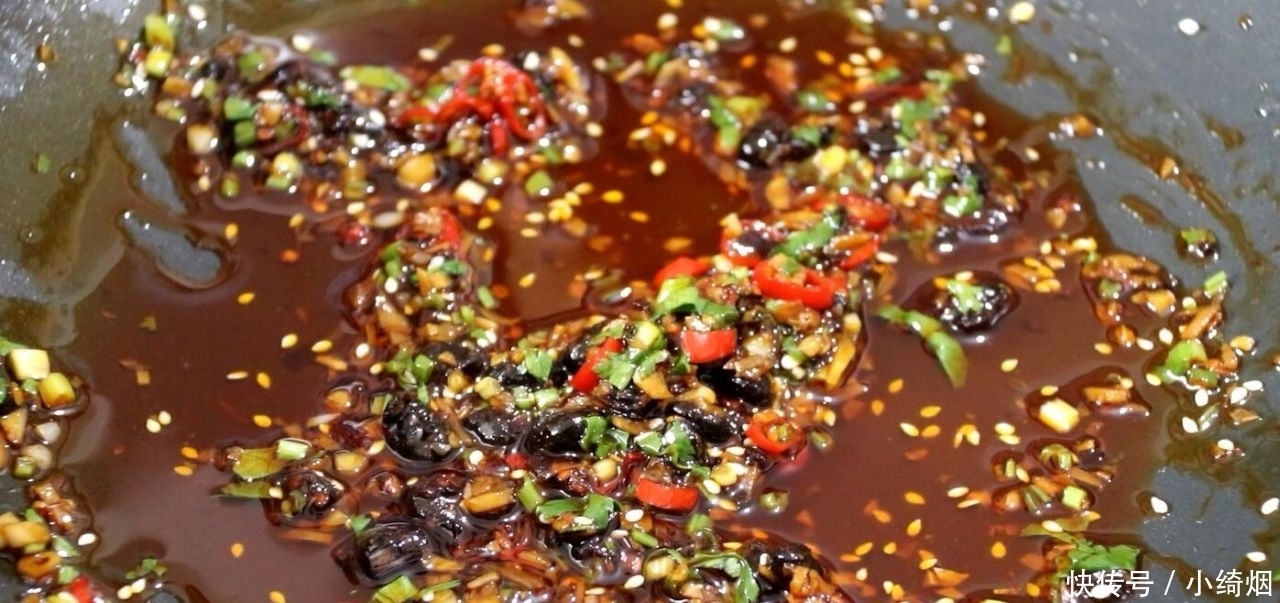 酱料|烤生蚝好不好吃全在酱汁，教你调一碗秘制酱料，比烧烤店的好吃