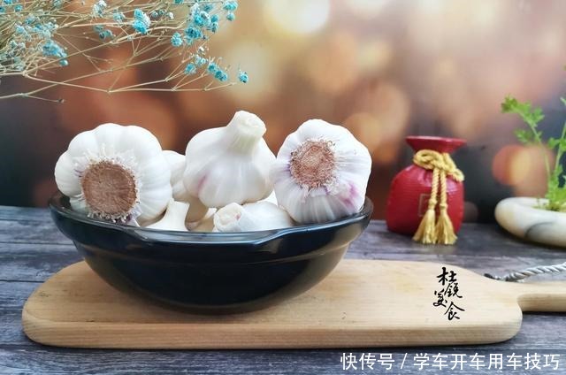 美味|鲜蒜季,这小菜不能错过,30多年腌菜方揭秘,腌出美味酱蒜