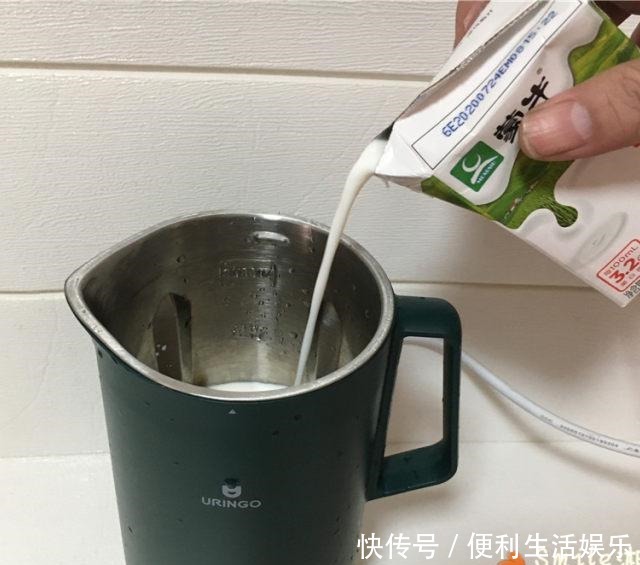 适合|适合秋天的滋补豆奶,口感如丝顺滑