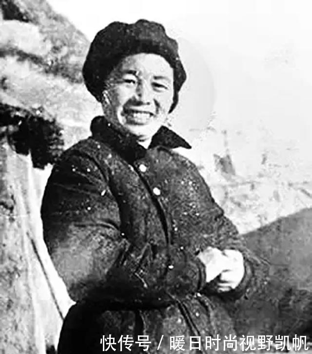 红军|红军唯一女将领,身怀六甲过草地,带出1大将5上将,却无缘授衔