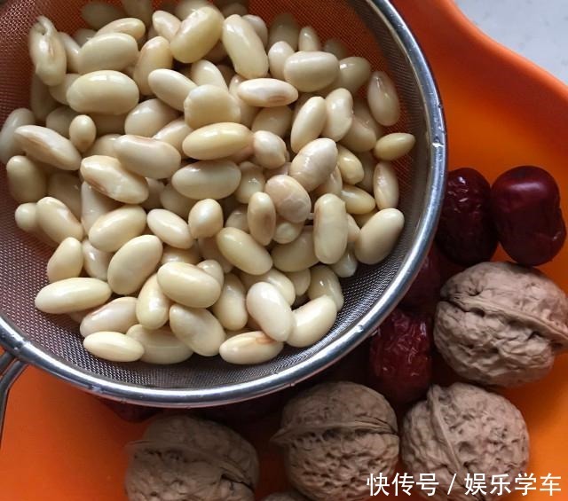 豆浆|红枣核桃豆浆,好喝又营养