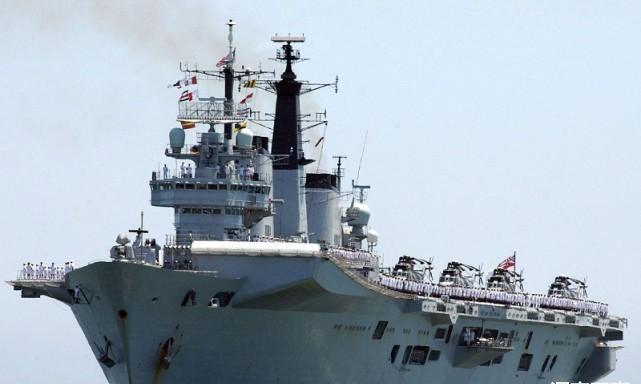 军费|张召忠预言再次应验!此国6万吨航母掏空国库,沦为不中用的摆设