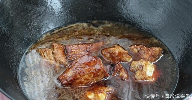  开锅|大热天就用电饭煲做懒人饭，一开锅香气扑鼻，简单省事好吃极了