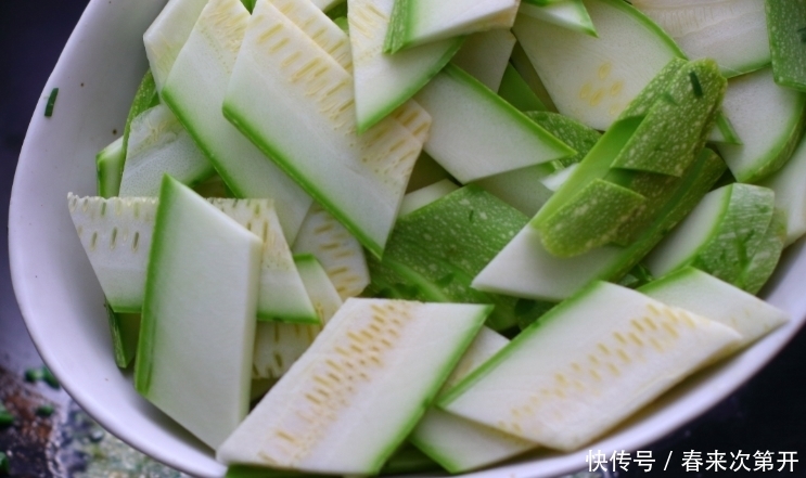 维生素|一周给孩子做上两次,比吃维生素还好,一个月孩子能长5公分