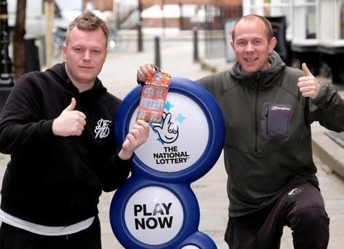 饮酒|两小伙通过另类途径中奖3500万，狂欢饮酒数日，结果悲剧了