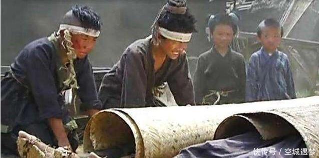 日后|朱元璋无力埋葬家人,刘继祖好心赠给他坟地,日后得到怎样的报答