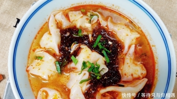 实惠|想吃馄饨不用出去买了,教你在家做,方便还实惠,看一次就会