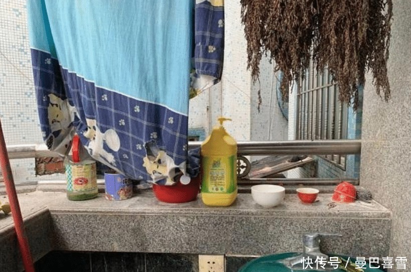 画风|57岁阿姨被楼下男子“骚扰”三年，警察一来画风“全变了”