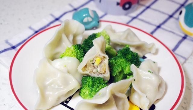  饭店|饺子好吃不在外形上，馅料是关键，这样调馅，包出饺子比饭店香