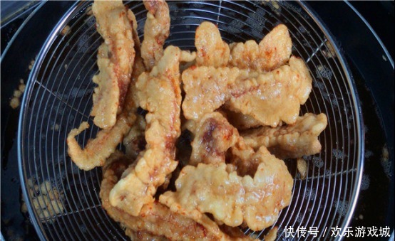  做法|炸酥肉用面粉还是淀粉很多人做错了，教你正确做法，酥脆不回软