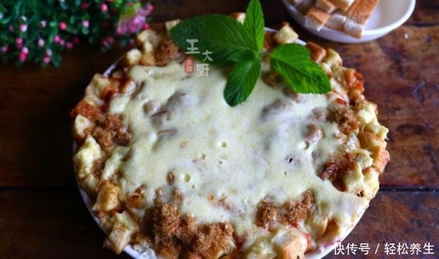 做出|披萨还能这样做，最简单的家常披萨做法，家用调料就能做出