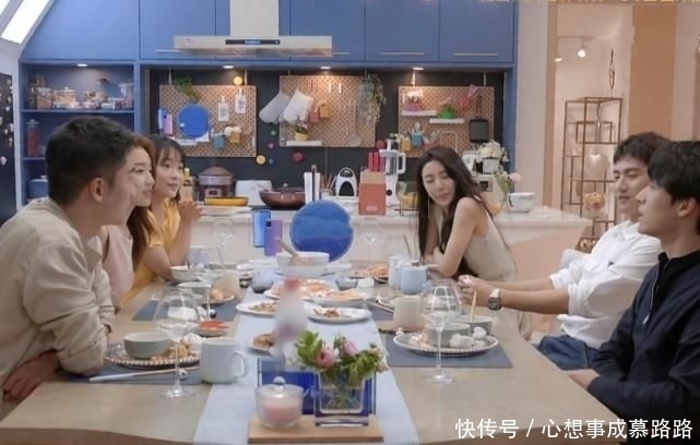 易烊千玺|心动的信号:千玺意外“空降”现场?得知他出场方式,胖鹅有点感动