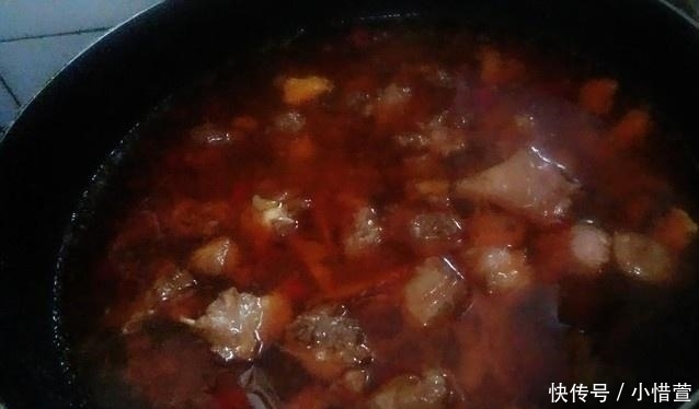  鸭子|夏天吃肉就吃“它”，比牛肉便宜，比猪肉好吃，焖一焖香到舔盘子