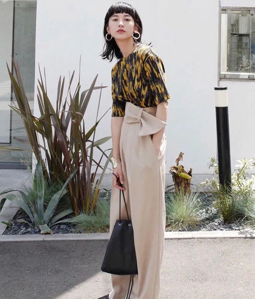 纸袋|衬衫+纸袋裤=今夏巨in混搭,美到不像话!