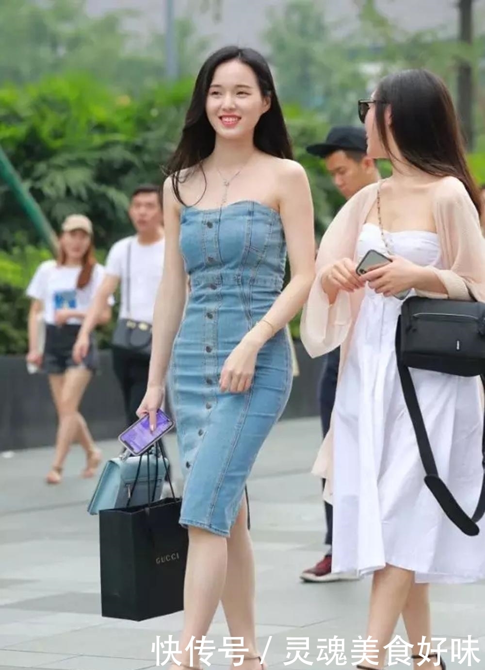 清秀|街拍:清秀亮丽成熟妩媚的小姐姐,休闲清爽给人清纯的感觉!