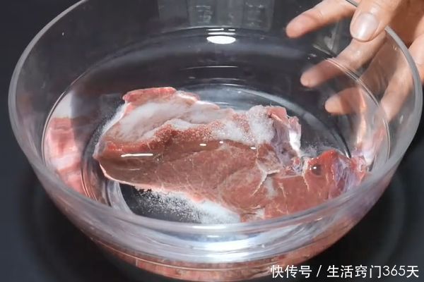  正确清洗牛|牛肉别再用清水洗，只会越洗越脏，教你一招，脏东西血水自己出来
