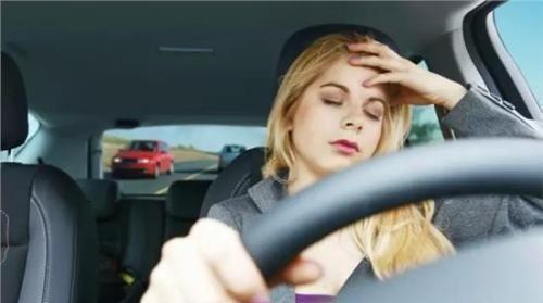 公路|为什么开车一上高速容易犯困?