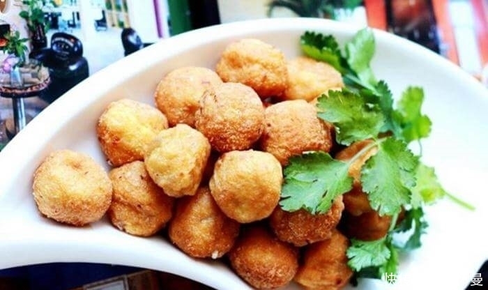  放凉|油炸豆腐肉丸，又香又酥，还没上桌只剩一半，放凉了也不软