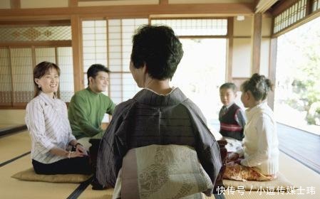 日本|为什么日本人总是跪着？跪着对身体有什么坏处？