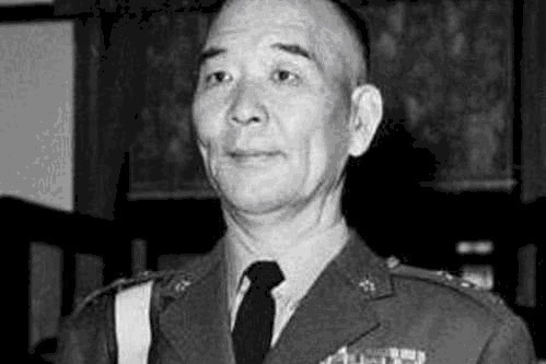 歼敌|此司令一身是胆,大战在即,独闯敌军指挥部,歼敌八千,后成开国中将