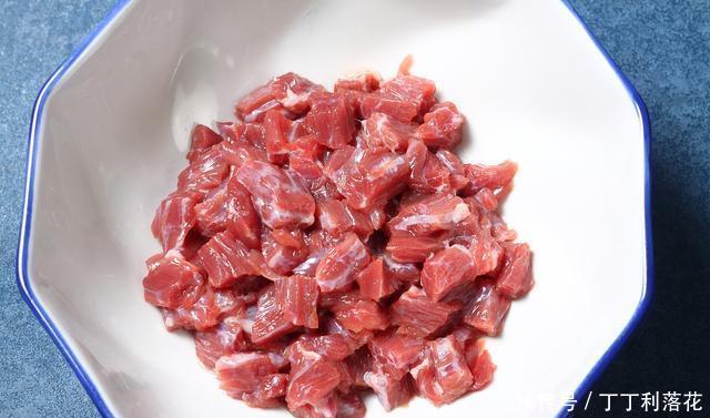 丰满|九月的板栗真当时,丰满多肉营养好,秋分时节板栗这样吃才是王道