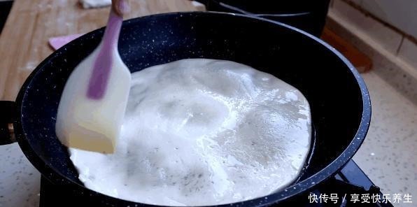 油条|早餐,别总吃包子油条,这点心也不错,软糯香甜,每一口都有惊喜