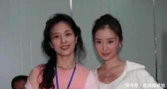 刘亦菲|难怪都说程潇是家里最丑的,看完妹妹的照片,才明白啥叫芭比脸