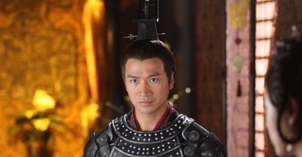  率领|夏完淳率领三千精骑奔内海南岸，秦牧风率三万大军，向马尼拉推进