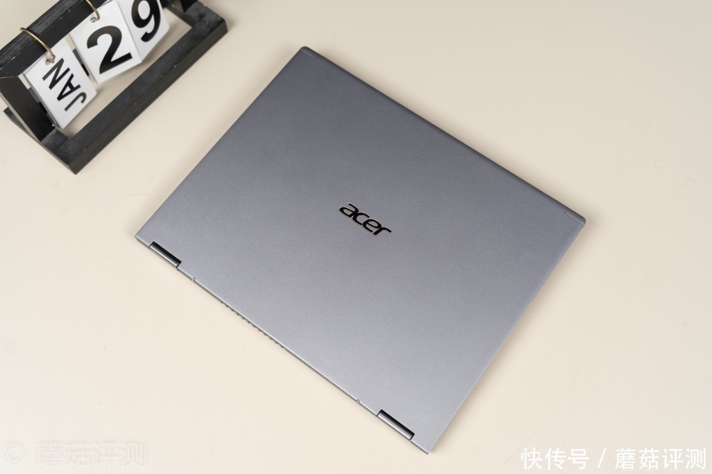  翻转|极致轻薄，自由翻转，细节出众、宏碁蜂鸟Spin 5百变2K轻薄本 评测