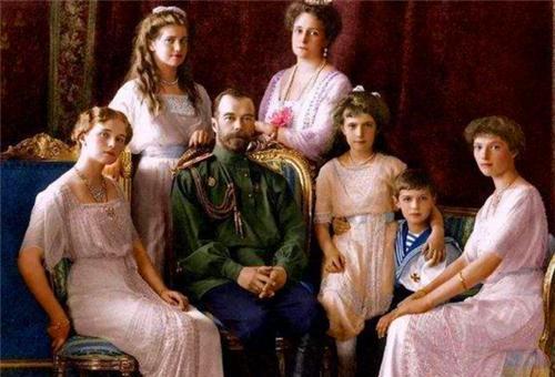 末代|末代沙皇全家珍贵照片:5个漂亮孩子实在太可惜,图5为行刑现场