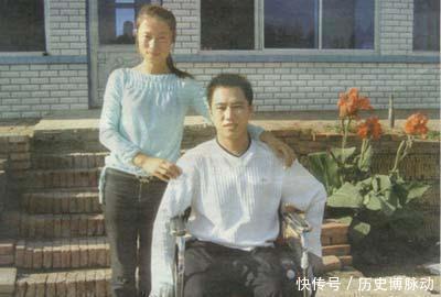  左臂|24年前，小伙因为捡到一串项链而失去双腿和左臂，后来结局怎样？