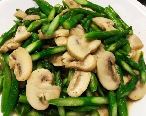  口臭|芦笋搭配它一起炒，准时上厕所，胖人越来越瘦，口臭消失，减体重