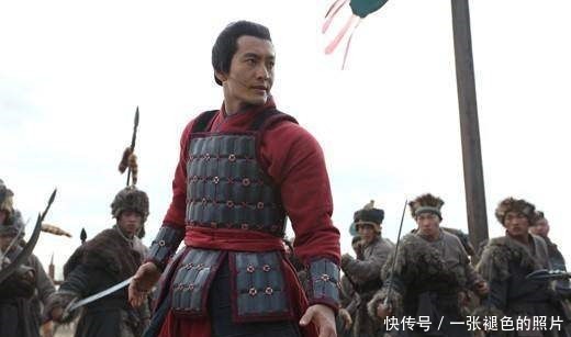 秦桧|岳飞被杀时,手下十万岳家军为何无一人造反