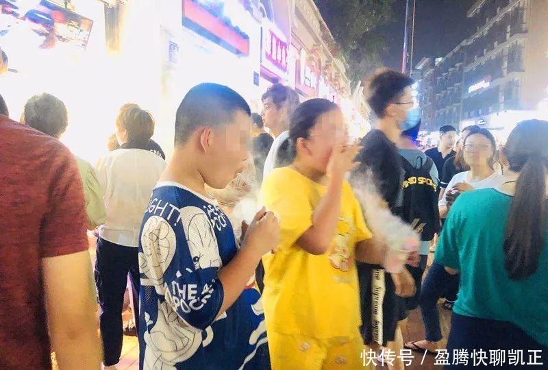  步行街|北戴河这条超火步行街，晚上十点仍热闹非凡！