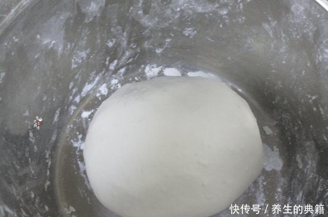 糯米粉|糯米粉这样做,比汤圆好吃多了,我家儿子连吃了5个才停嘴
