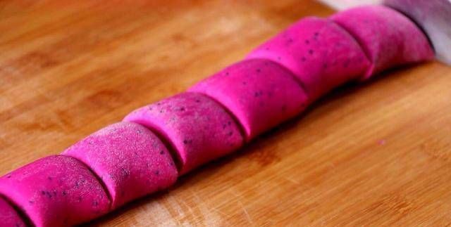 油腻|不要在火龙果直接吃是面粉做的,又甜又软不油腻