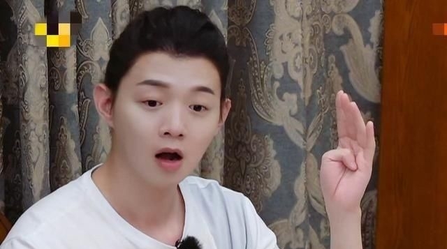 尴尬|吴宣仪曝幼时被车撞飞,遭人质疑场面尴尬,但类似遭遇王一博也有