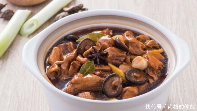 就可以|一道地地道道的东北菜,营养价值很高,美味的小鸡炖蘑菇