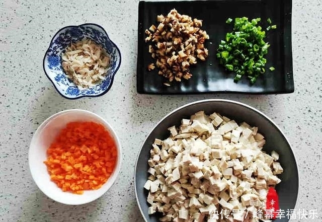 馅料|外皮超薄焦香,内馅丰富料足,试试这个馅料新搭配,保你会喜欢