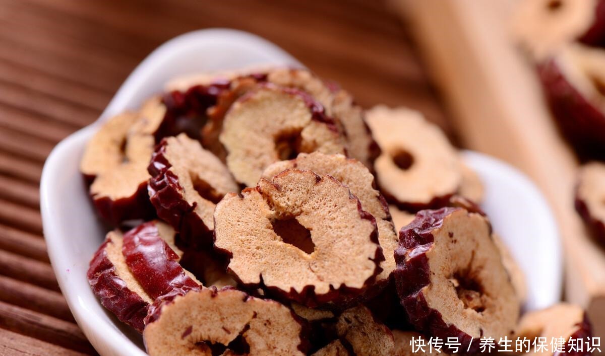 油炸|秋天要多吃红枣,加一碗糯米,不油炸不做饼,咸甜软糯,补血补气