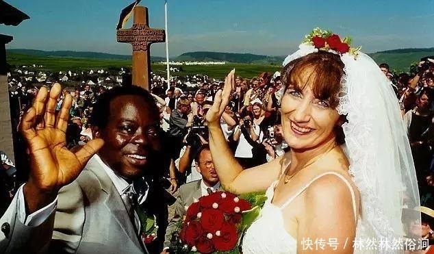 修车|在德国有2个神奇的国王,一个在打工修车,一个后宫加封20位美人