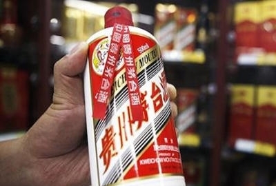 喝酒|茅台瓶上系一条红带子,是干啥用的?就算你经常喝酒也不一定懂