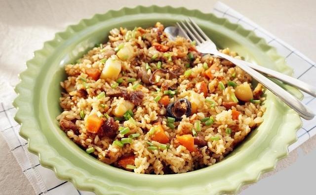 大米淘洗干|推荐六款超好吃的懒人焖饭,简单不失美味