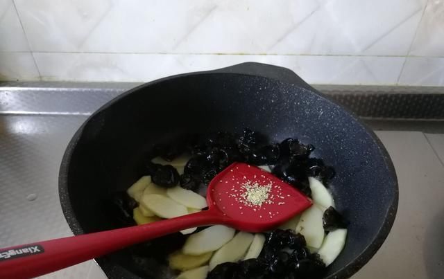  祛湿|这东西，隔三差五吃一些它，祛湿化痰又排毒，全家吃出好身体