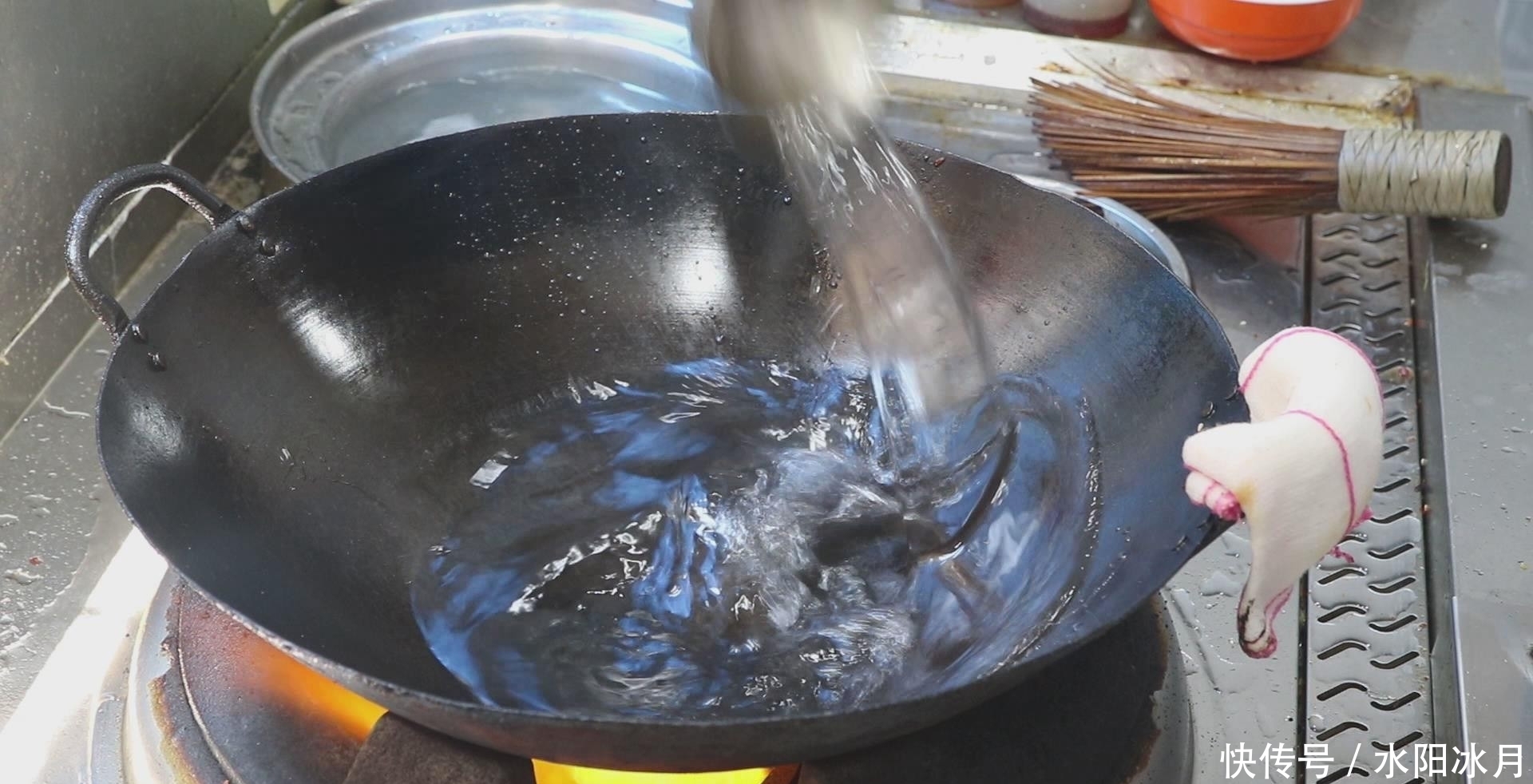 豆腐|大厨分享“剁椒豆腐”的家常做法，开胃下饭，滑嫩入味，越吃越香